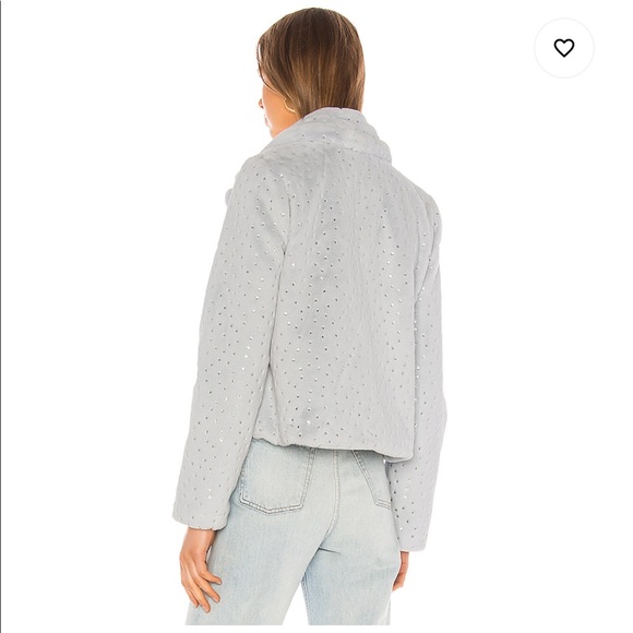 Revolve Superdown faux fur coat in grey metallic - Picture 3 of 7